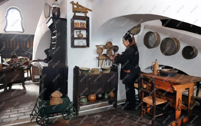 Kiállítás - Tokaj - Magángyűjtemény a Tokaji Múzeumban
