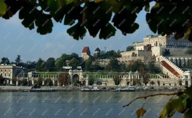 Városkép - Budapest - A Várkert Bazár és a Budavári Palota