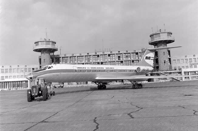 Légi közlekedés - Húsz éves a Ferihegyi repülőtér