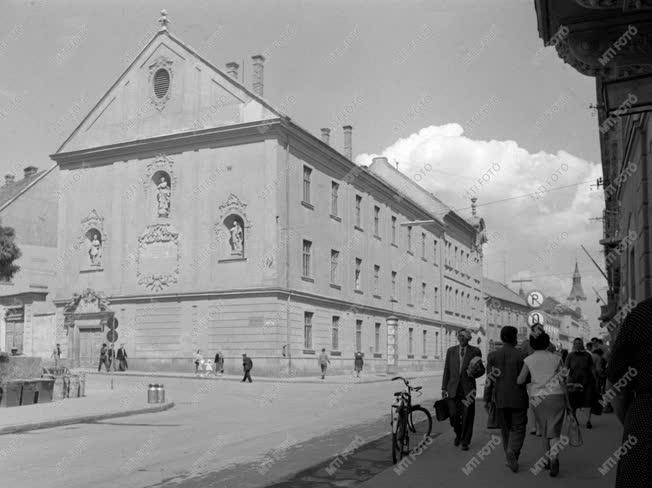 A szerző válogatása - Egri műemlékek