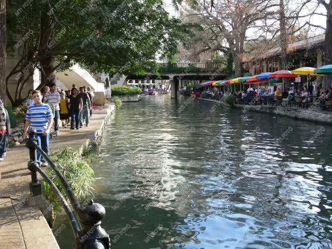 Táj, város - River Walk - San Antonio - Texas