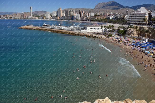 Turizmus - Benidorm - Mediterrán terasz