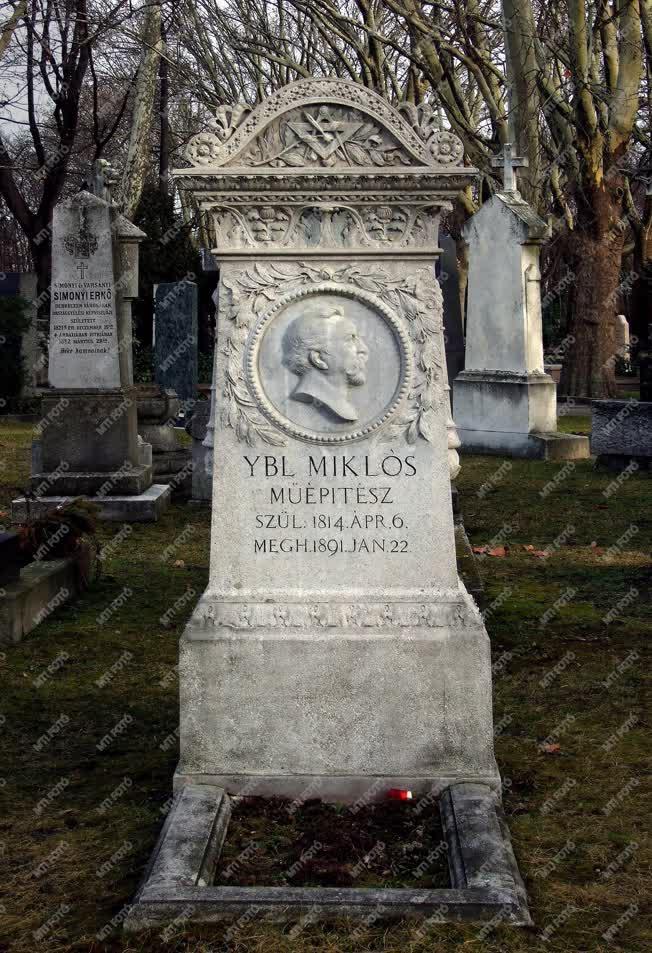 Temető - Budapest - Ybl Miklós sírja