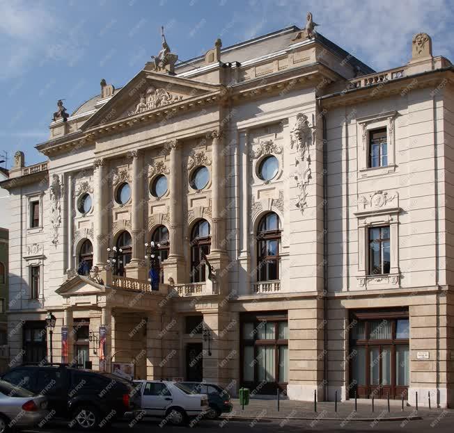 Budapest - Műemlék - Az egykori Budai Vigadó - Hagyományok Háza