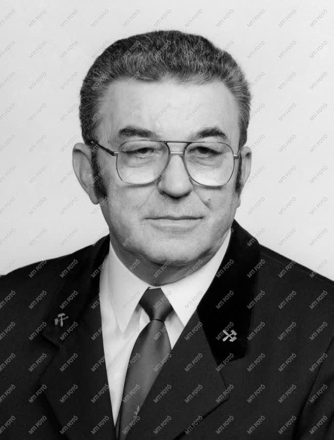 1988-as Állami Díjasok - Dr. Pera Ferenc
