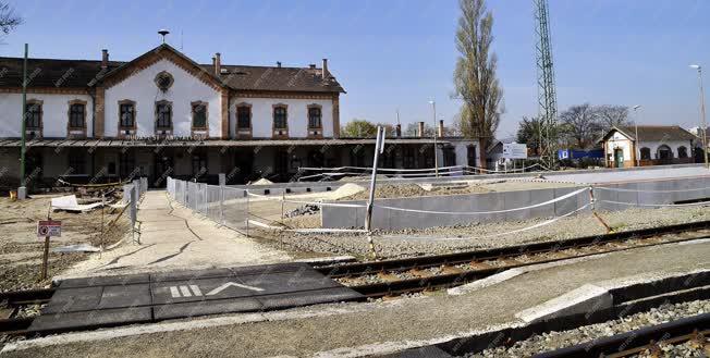 Közlekedés - Budapest - Felújítás a Budapest-Esztergom vasútvonalon