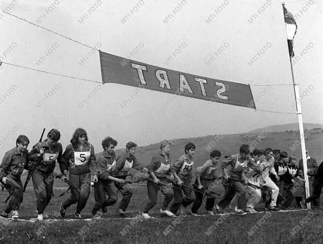 Sport - MHSZ csapatverseny a Hármashatár-hegyen