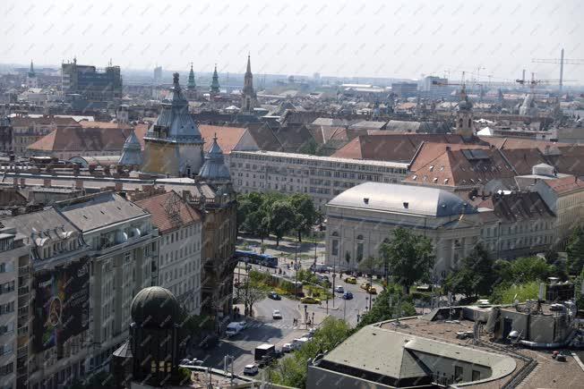 Városkép - Budapest - Deák Ferenc tér