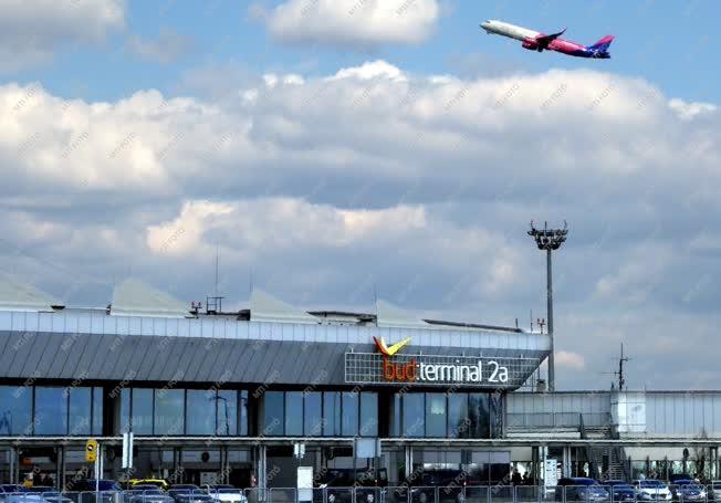 Légiközlekedés - Budapest - Liszt Ferenc Nemzetközi Repülőtér