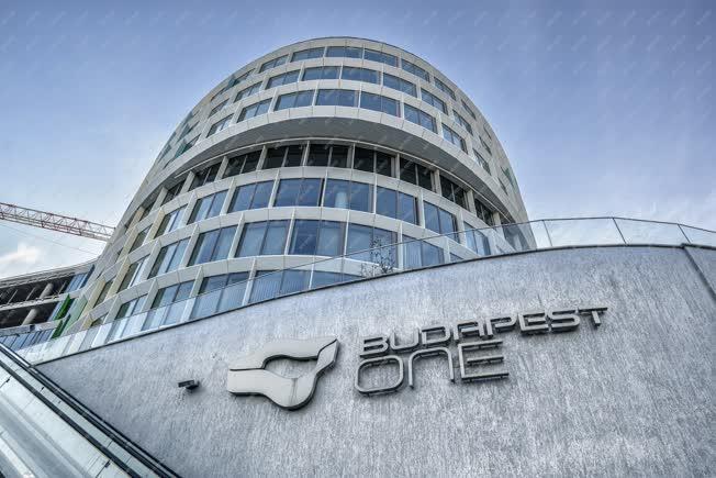 Településfejlesztés - Budapest ONE Business Park
