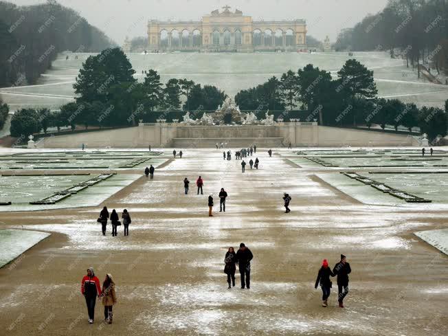 Városkép - Bécs - A schönbrunni kastélypark télen