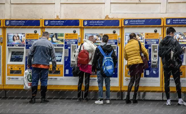 Közlekedés - Budapest - Déli pályaudvar