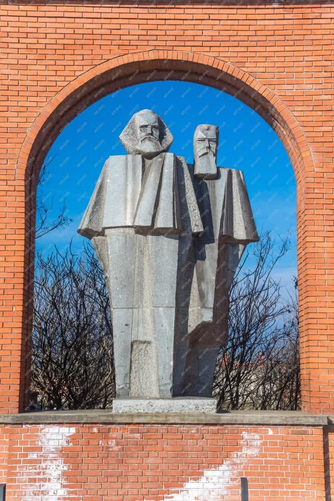 Szabadtéri múzeum - Budapest - Mementó Park