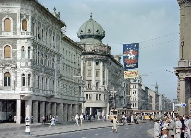 Városkép - Blaha Lujza tér