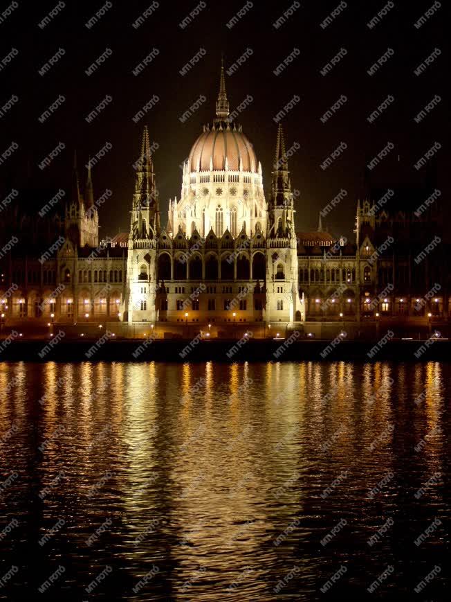 Budapesti városkép - Országház