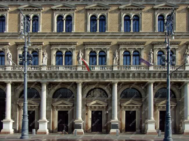 Városkép - Budapest - A Budapesti Corvinus egyetem főépülete
