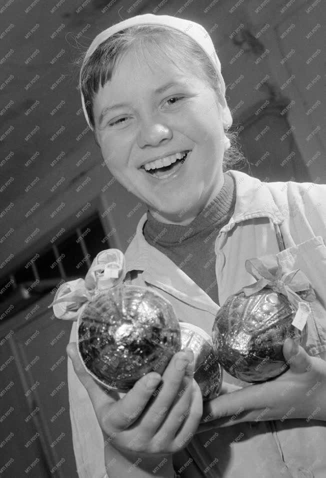 Édesipar - Húsvéti termékek a Szerencsi Csokoládégyárban