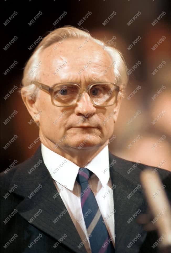 Schmidt Péter  jogász, volt alkotmánybíró