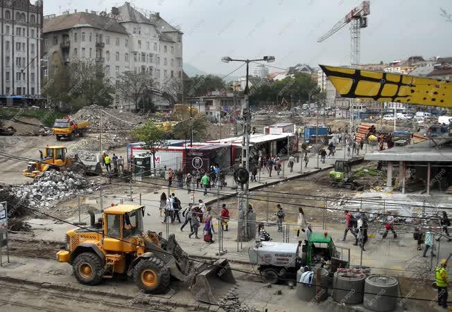 Építkezés - Budapest - Felújítják a Széll Kálmán teret