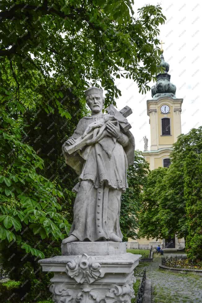 Műalkotás - Budapest - Nepomuki Szent János-szobor