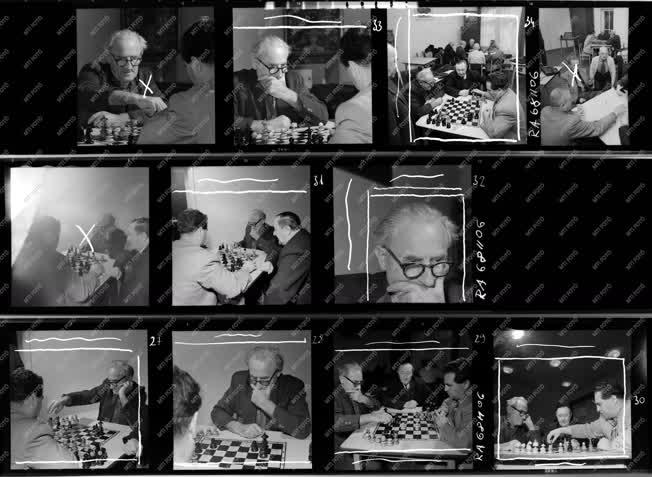 Életkép - Sakkozók a kispesti művelődési házban