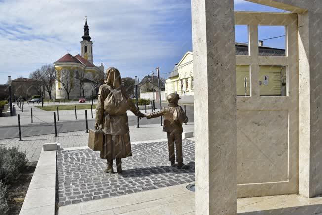 Városkép - Kultúra - Az elhurcolt soroksári németek emlékműve