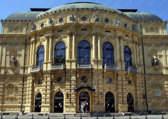 Épület - Szeged - A Szegedi Nemzeti Színház épülete