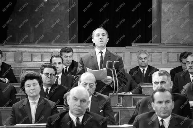 Országgyűlés - 1968