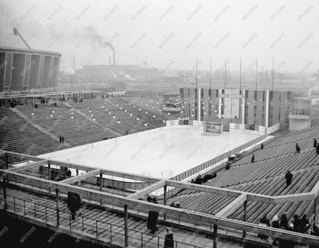 Sport - Sportlétesítmények - Megnyílt a Kisstadion