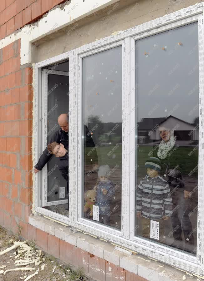 Szociálpolitika - Debrecen - Házépítés CSOK támogatással