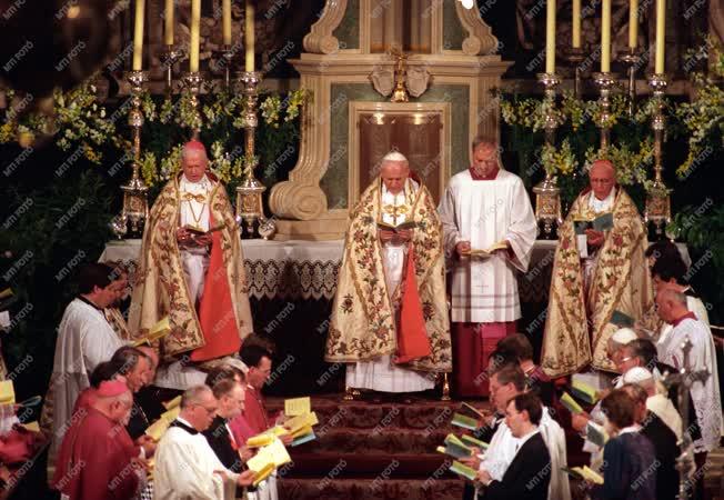 Ausztria - Külkapcsolatok - II. János Pál pápa Bécsben