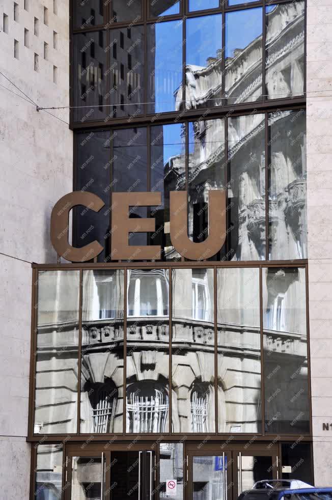 Városkép - Budapest - A CEU épülete
