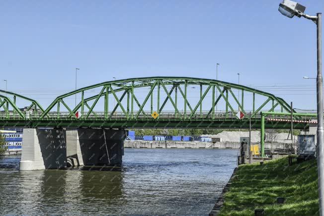 Közlekedés - Kvassay gyorsvasúti híd