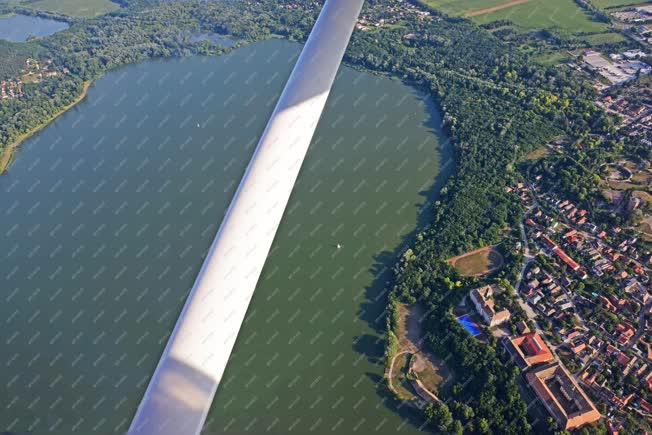 Légi felvétel - Tata_- Öreg tó 