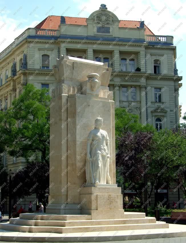 Városkép - Budapest - A Nemzeti Vértanúk emlékműve