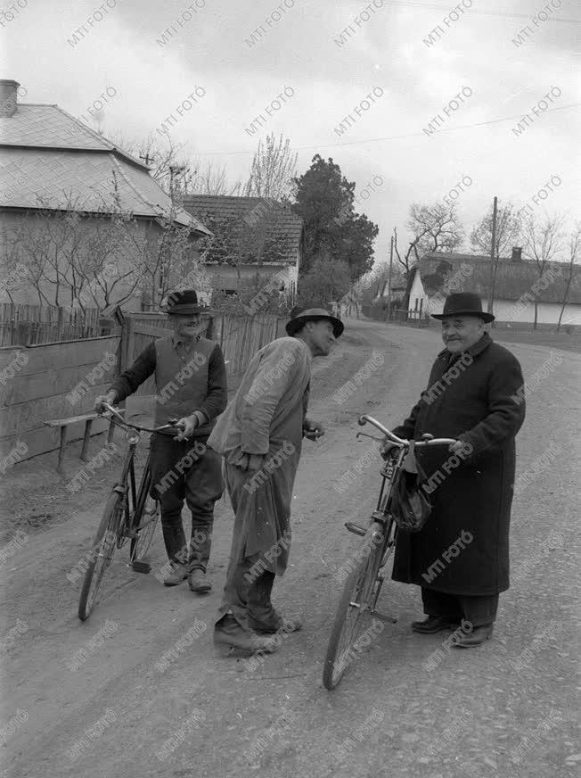 A szerző válogatása - Turi Sándor tanító