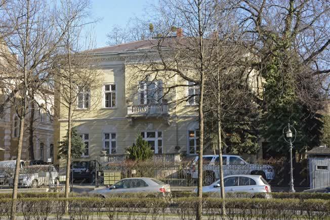 Épület - Budapest - Irodaház az Andrássy út 125-ben