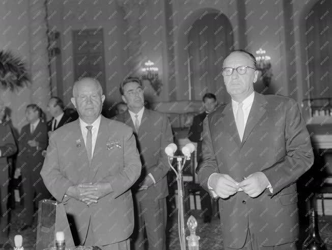 Külkapcsolat - Magyar párt- és kormánydelegáció a Szovjetunióban