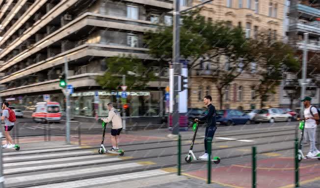 Városkép - Budapest - Elektromos roller