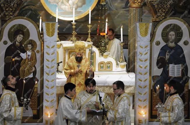 Vallás - Debrecen - Éjféli Nagy Szent Liturgia