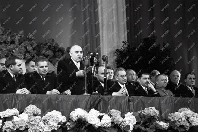 Színes - Ünnepség - Rákosi beszéde Lenin születésnapján