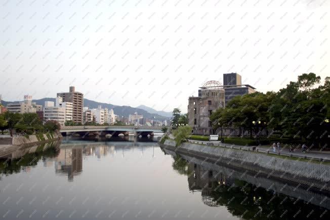 Hirosima - az Aioi-híd és az Atombomba Dóm