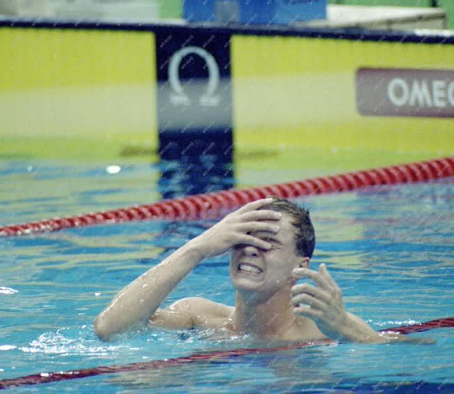 Sport - Olimpia - Güttler Károly ezüstérmes úszó 