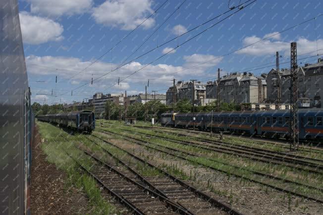 Közlekedés - Budapest - Nyugati pályaudvar