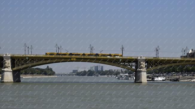 Városkép - Budapest -  Margit híd 