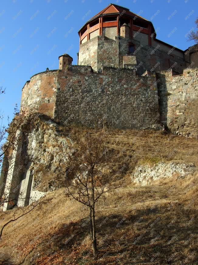 Esztergom - A királyi vár - Fehér-torony