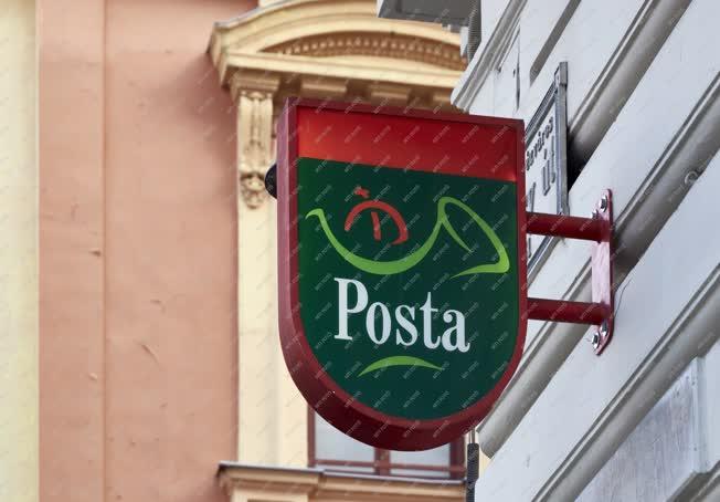 Szolgáltatás - Budapest - Postahivatal