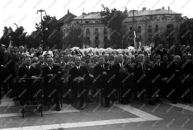 Egyház - Szent István napi körmenet