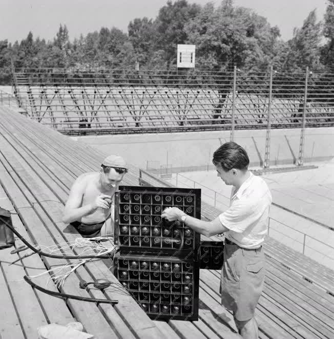 Sportlétesítmény - Munkálatok a Dózsa Stadionban