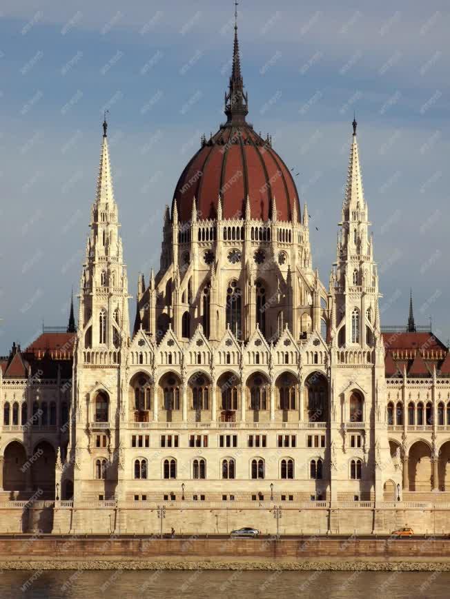 Budapest -  A Parlament épülete